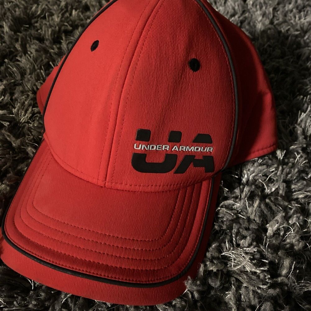 Under Armour Red And Black‎ Hat Size LG/XL